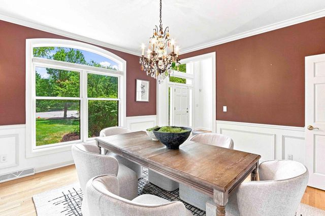 10105 N Parkside COURT, Mequon, WI 53092