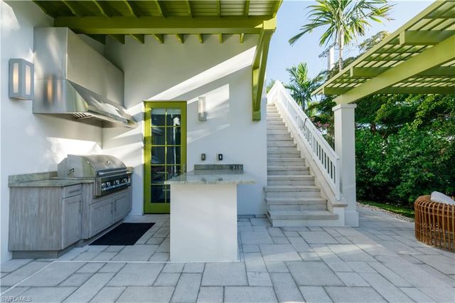 912 9th AVE S, Naples, FL 34102