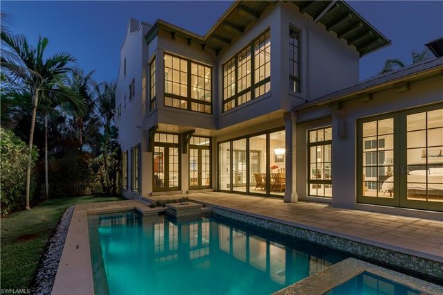 912 9th AVE S, Naples, FL 34102