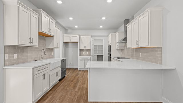 8 Bristol, Hattiesburg, MS 39402