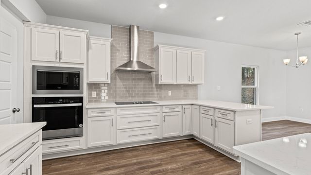 8 Bristol, Hattiesburg, MS 39402