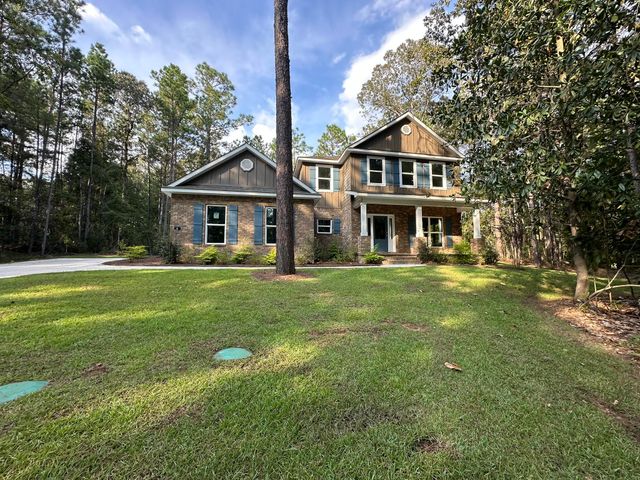 8 Bristol, Hattiesburg, MS 39402