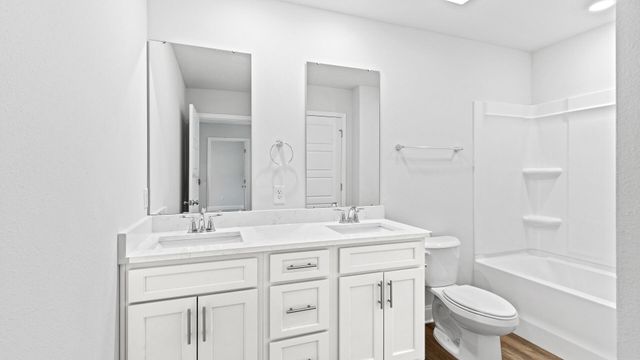 8 Bristol, Hattiesburg, MS 39402