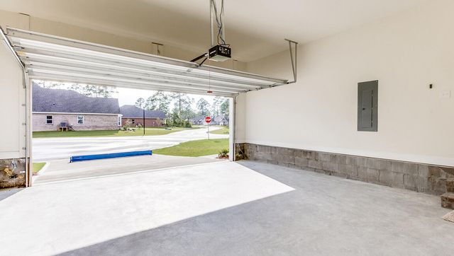 8 Bristol, Hattiesburg, MS 39402