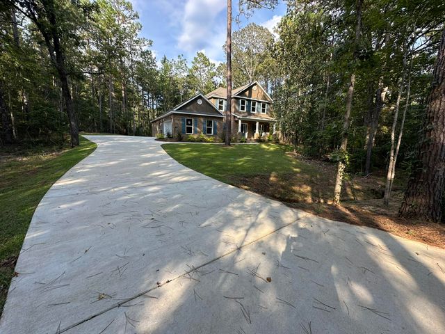 8 Bristol, Hattiesburg, MS 39402