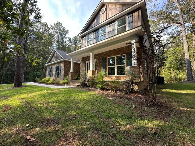 8 Bristol, Hattiesburg, MS 39402