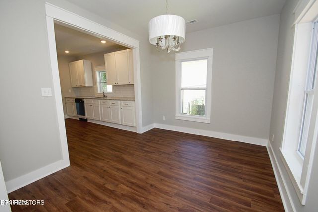 2404 Jefferson Ave, Knoxville, TN 37917