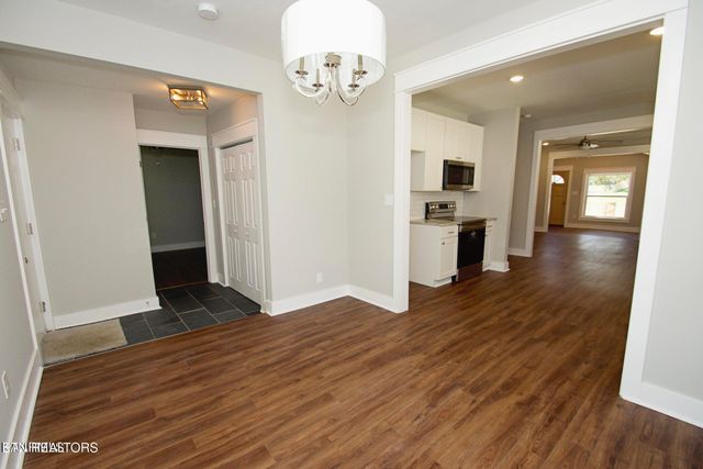 2404 Jefferson Ave, Knoxville, TN 37917