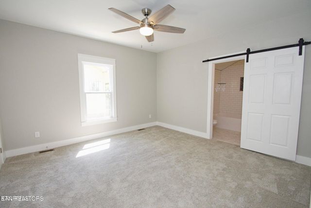 2404 Jefferson Ave, Knoxville, TN 37917