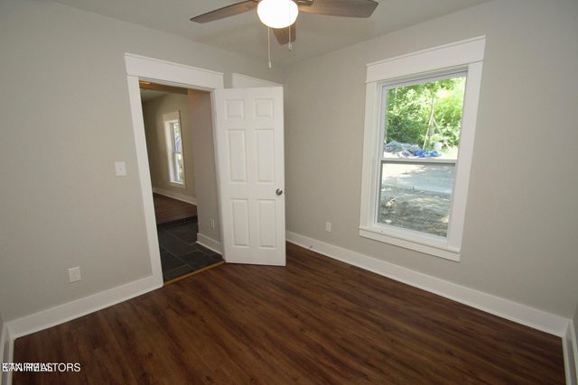 2404 Jefferson Ave, Knoxville, TN 37917