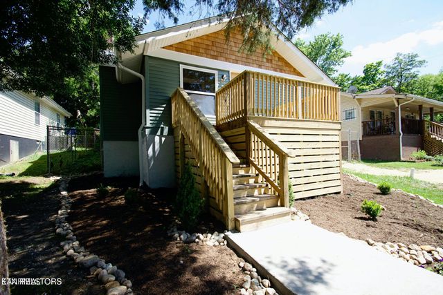 2404 Jefferson Ave, Knoxville, TN 37917