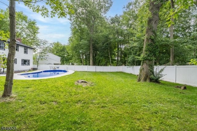 17 New England Dr, Parsippany-troy Hills Twp., NJ 07034