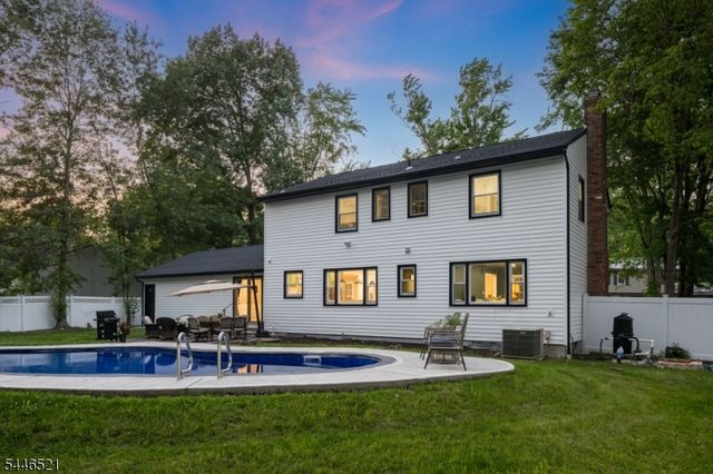 17 New England Dr, Parsippany-troy Hills Twp., NJ 07034