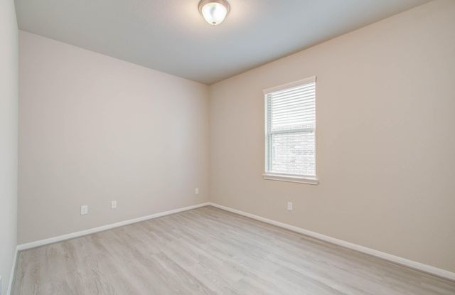 8430 Moonlight Bay Circle, Baytown, TX 77523