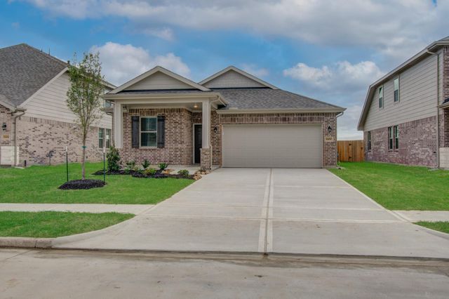 8430 Moonlight Bay Circle, Baytown, TX 77523