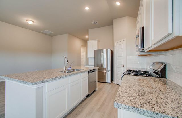 8430 Moonlight Bay Circle, Baytown, TX 77523