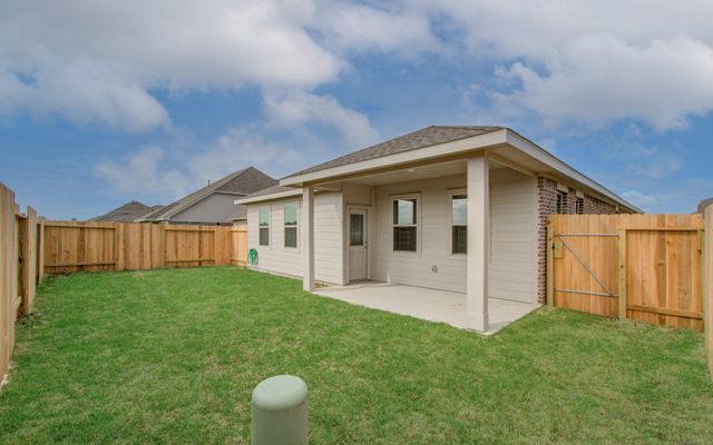 8430 Moonlight Bay Circle, Baytown, TX 77523