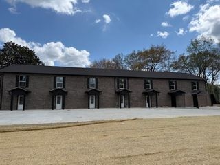 1416 E Lincoln St Apt 3, Tullahoma, TN 37388