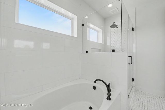 423 S Girard Avenue, Long Beach, MS 39560