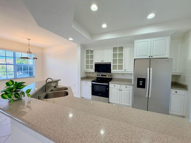 8290 NW 128th Lane 38-b, Parkland, FL 33076