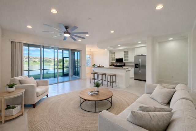 8290 NW 128th Lane 38-b, Parkland, FL 33076