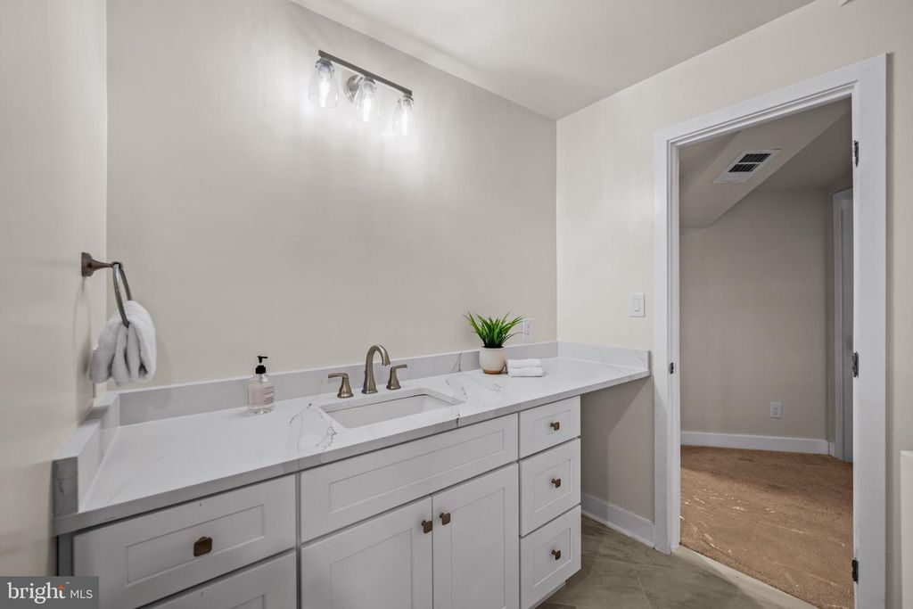 3405 WOODVALLEY DR, Pikesville, MD 21208