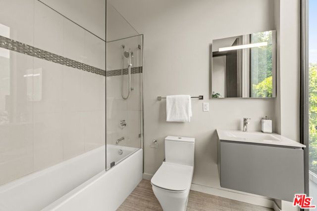 1847 Coldwater Canyon Drive, Beverly Hills, CA 90210