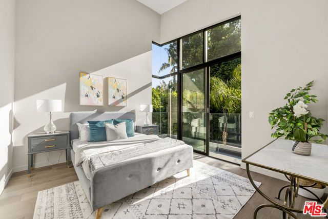 1847 Coldwater Canyon Drive, Beverly Hills, CA 90210