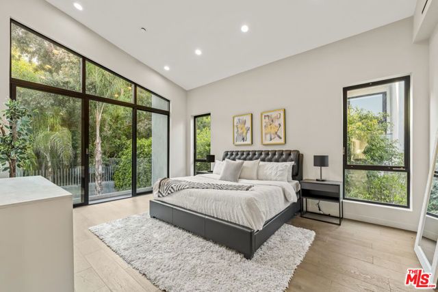 1847 Coldwater Canyon Drive, Beverly Hills, CA 90210