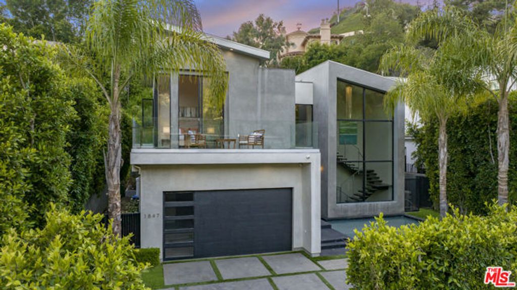 1847 Coldwater Canyon Drive, Beverly Hills, CA 90210