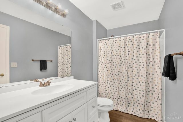 5884 Stonebridge Circle, Miami Twp, OH 45150