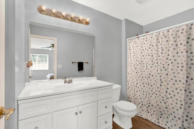 5884 Stonebridge Circle, Miami Twp, OH 45150