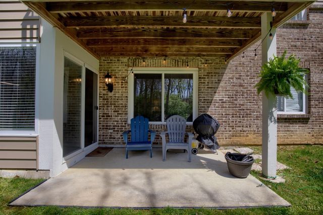 5884 Stonebridge Circle, Miami Twp, OH 45150