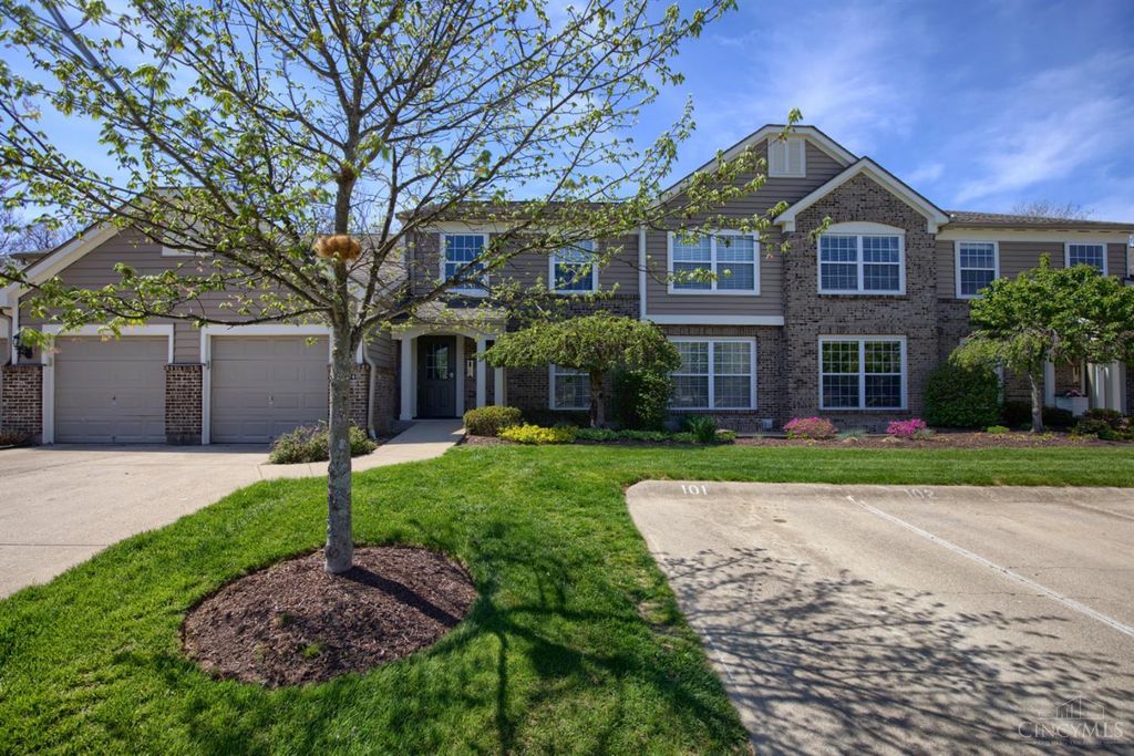5884 Stonebridge Circle, Miami Twp, OH 45150