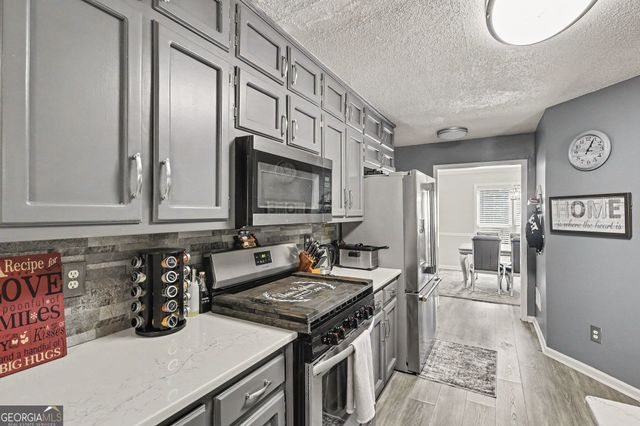 3398 Mosswood Lane, Rex, GA 30273