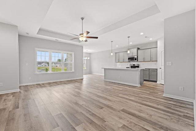 948 Woodside Dr., Conway, SC 29526