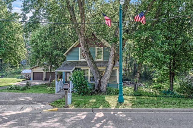 444 S Vincent Street, Saint Croix Falls, WI 54024