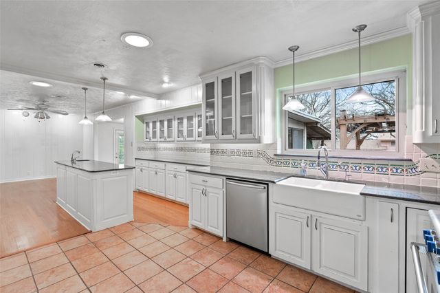 2815 Wilsonwood Drive, Denton, TX 76209