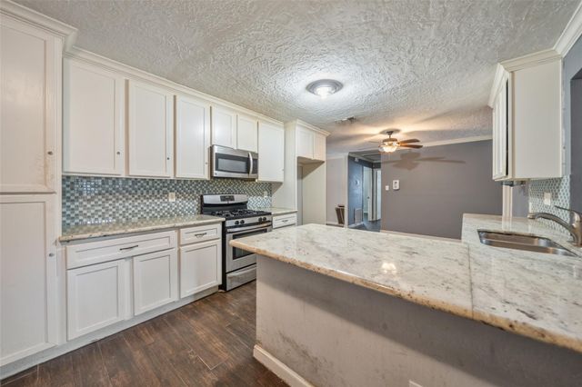 21630 Punkin St Street, New Caney, TX 77357