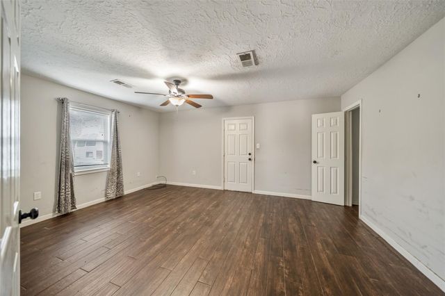 21630 Punkin St Street, New Caney, TX 77357