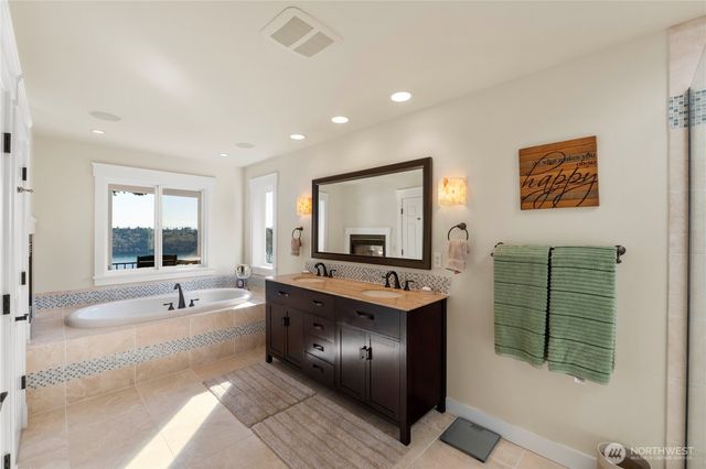 3307 9th Avenue Ct NW, Gig Harbor, WA 98335