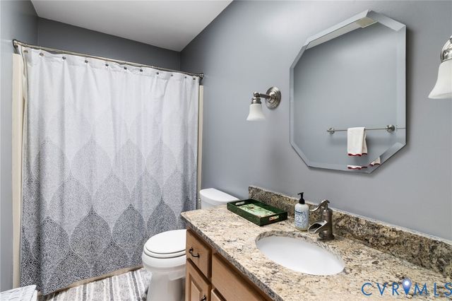 14202 Cove Ridge Ct, Midlothian, VA 23112