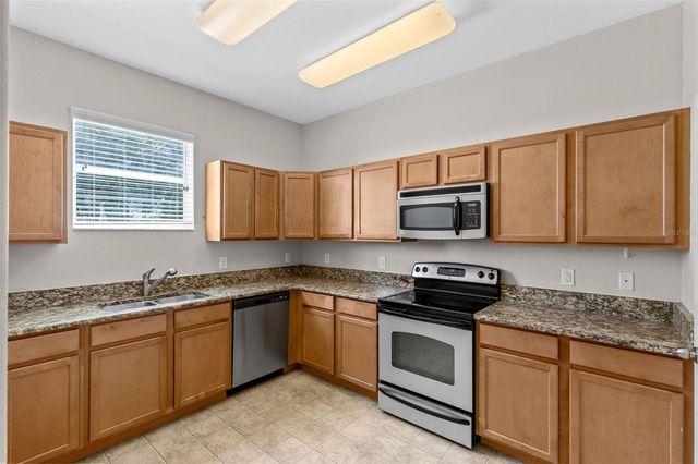 1327 PRIORY CIRCLE 1327, Winter Garden, FL 34787