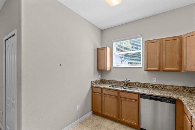 1327 PRIORY CIRCLE 1327, Winter Garden, FL 34787