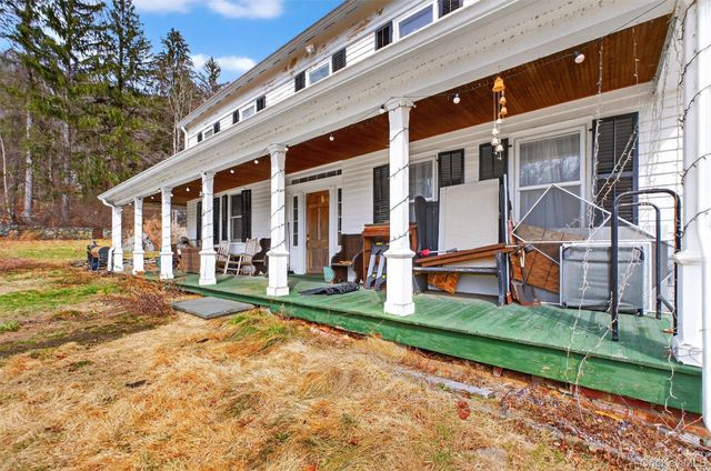 611 Peekskill Hollow Road, Putnam Valley, NY 10579