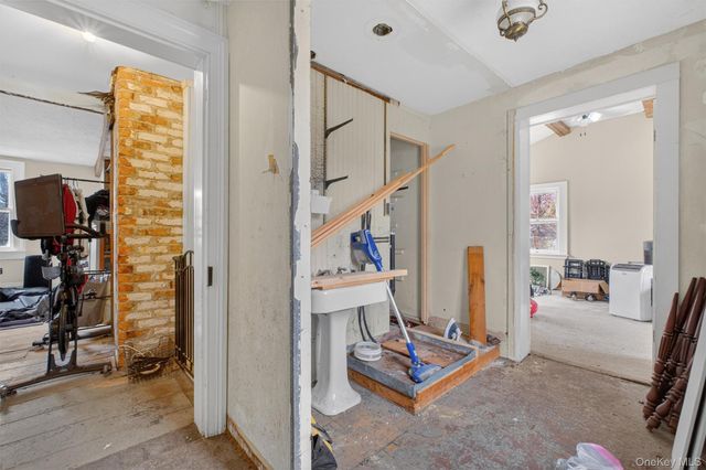 611 Peekskill Hollow Road, Putnam Valley, NY 10579