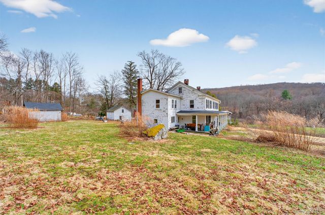 611 Peekskill Hollow Road, Putnam Valley, NY 10579