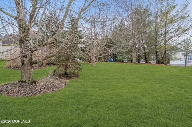 82 Mirage Boulevard, Barnegat, NJ 08005