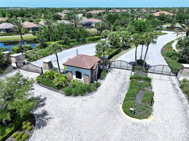 5102 SAVONA RUN, Bradenton, FL 34211