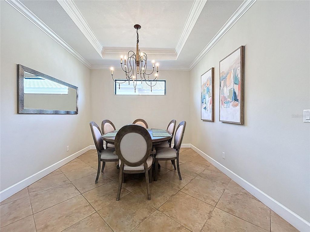 Image 15 of property listing at 5102 SAVONA RUN, Bradenton, FL 34211